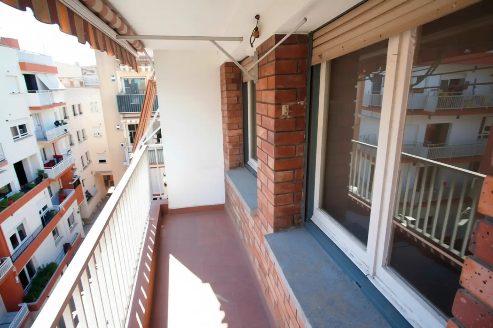 Wohnung mit Terrasse zum Verkauf in Carrer de Flix, imagen 4