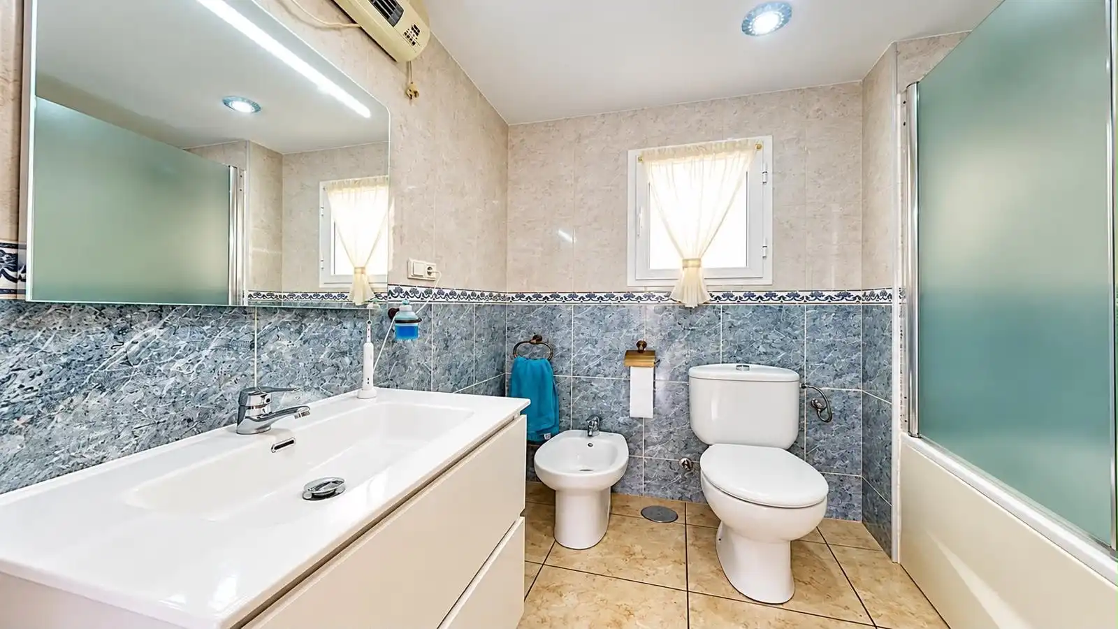 Bany de Apartament en venda en Santa Pola ciudad