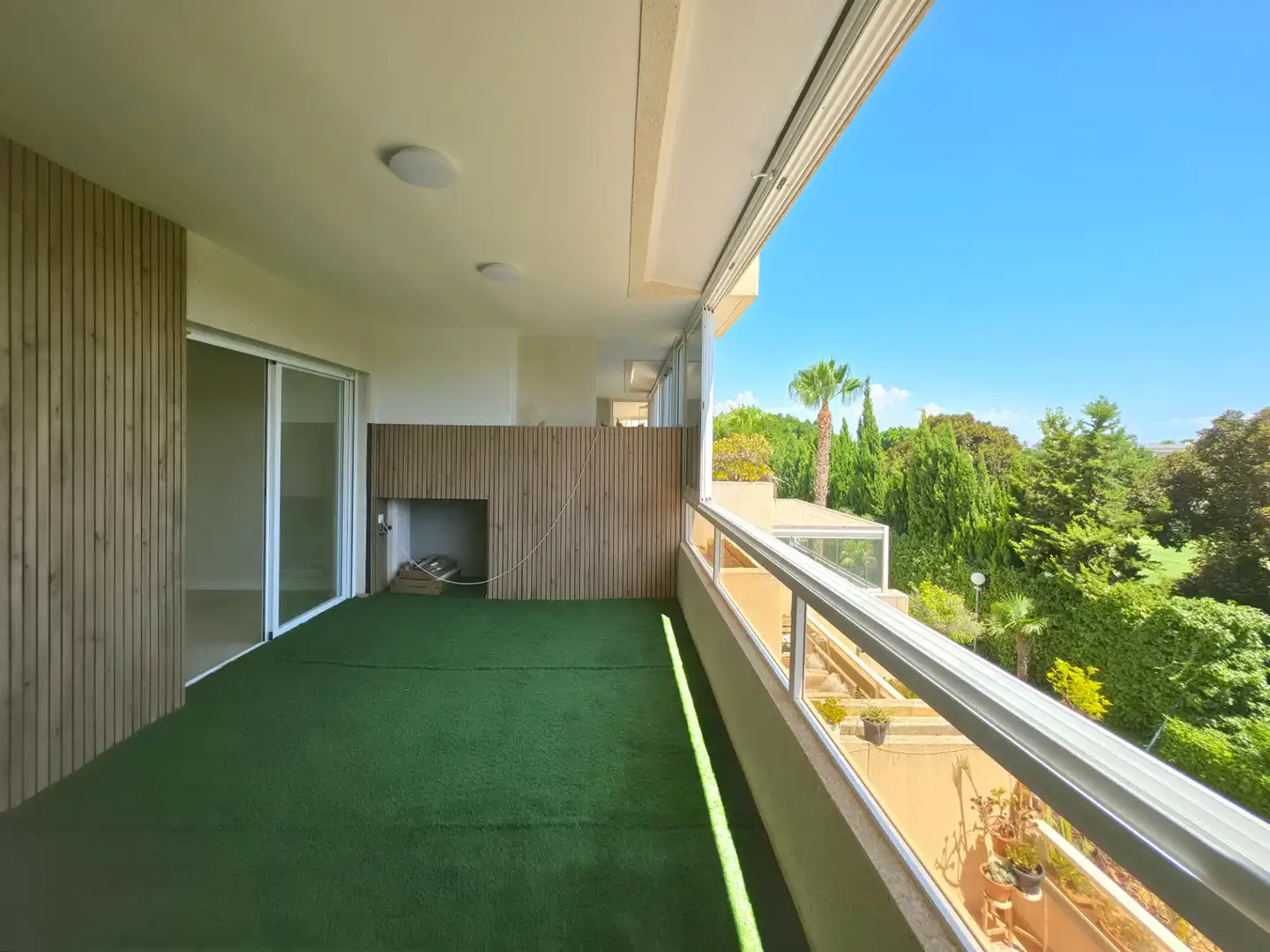 Piso con piscina en venta en Avenida Pintor Fernando Soria 12, imagen 2