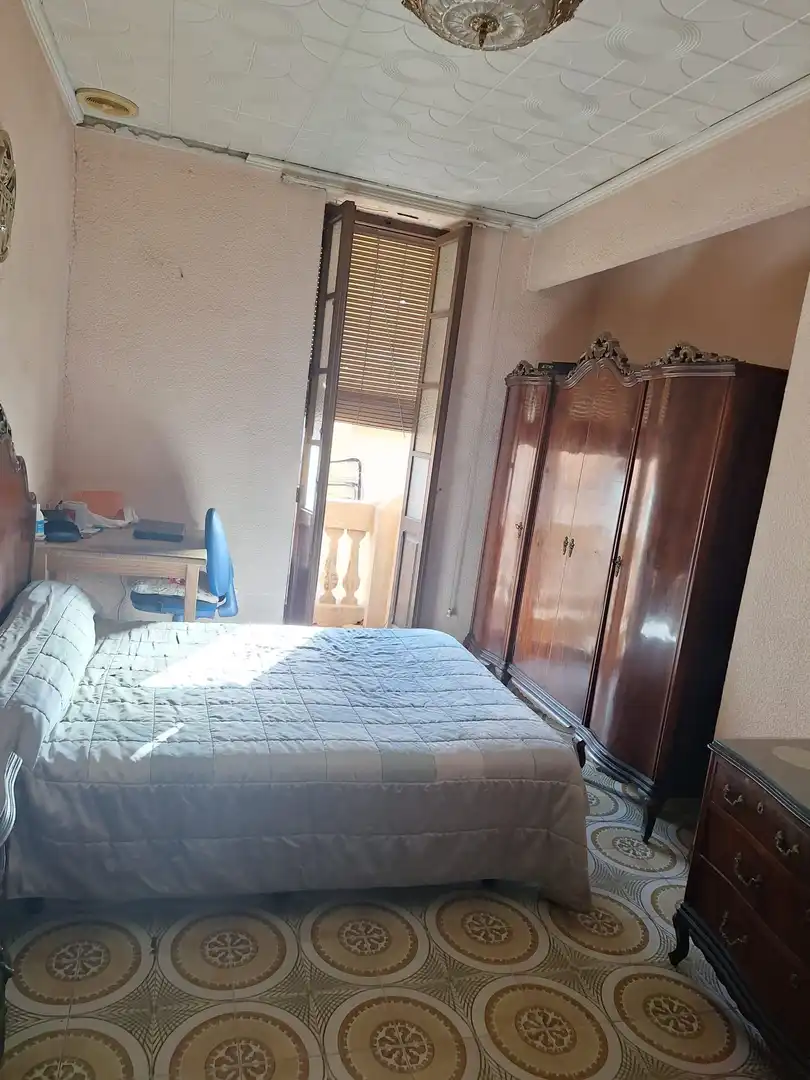 Habitación de Casa adosada en venta en Valencia