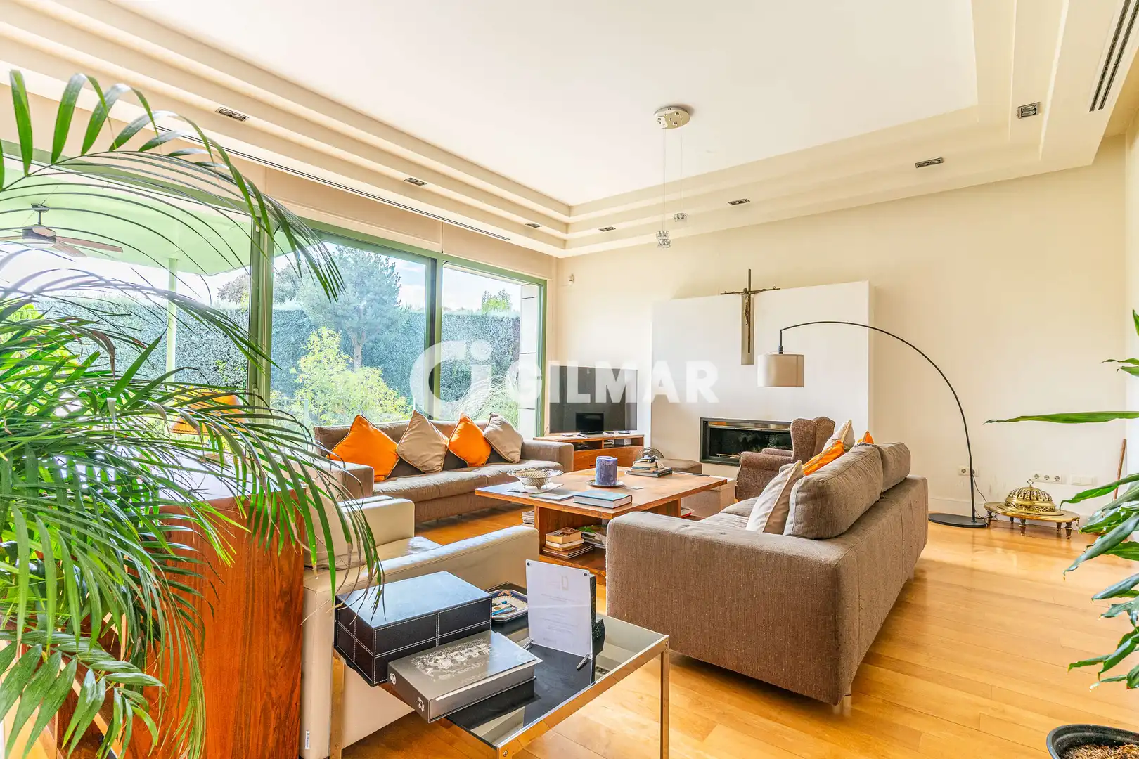 Detached house with pool for sale in Urbanización Este - Montepríncipe, imagen 4