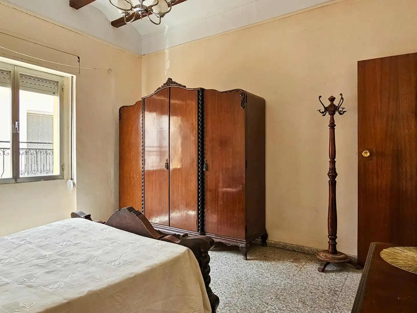 Habitación de Local en venta en Ròtova con Aire acondicionado y Amueblado