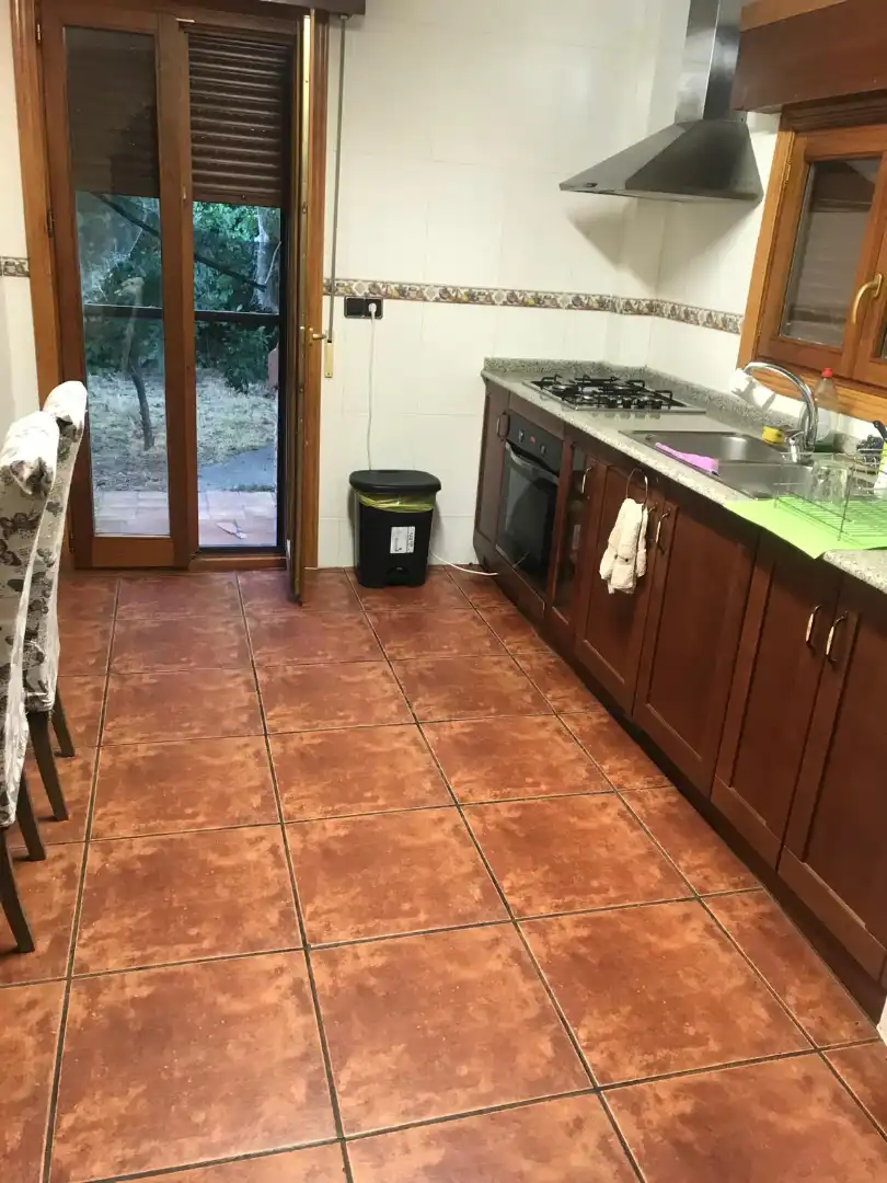 Cocina de Finca rústica de alquiler en Navarrete con Calefacción, Jardín privado y Parquet