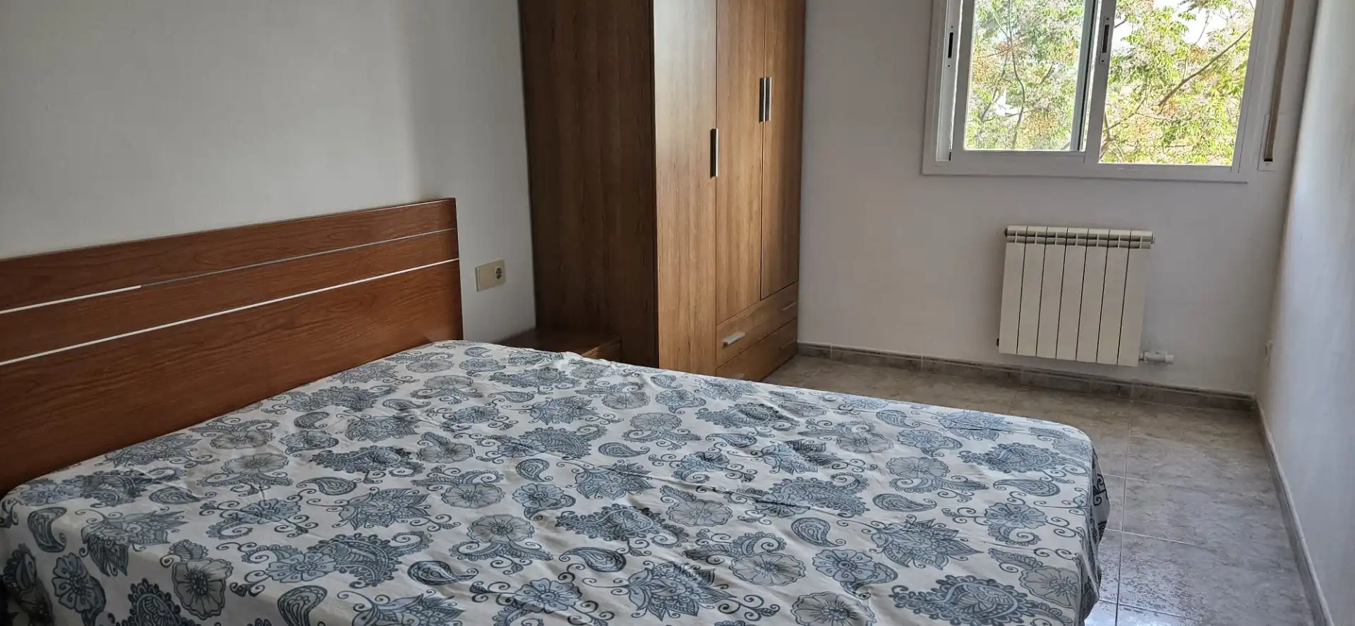 Dormitori de Pis en venda en Tarragona amb Aire condicionat, Terrassa i Moblat