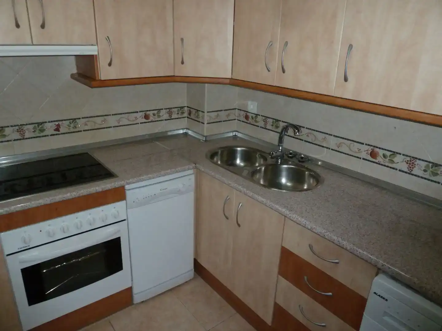 Kitchen of Flat for rent in Ronda  with Furnished