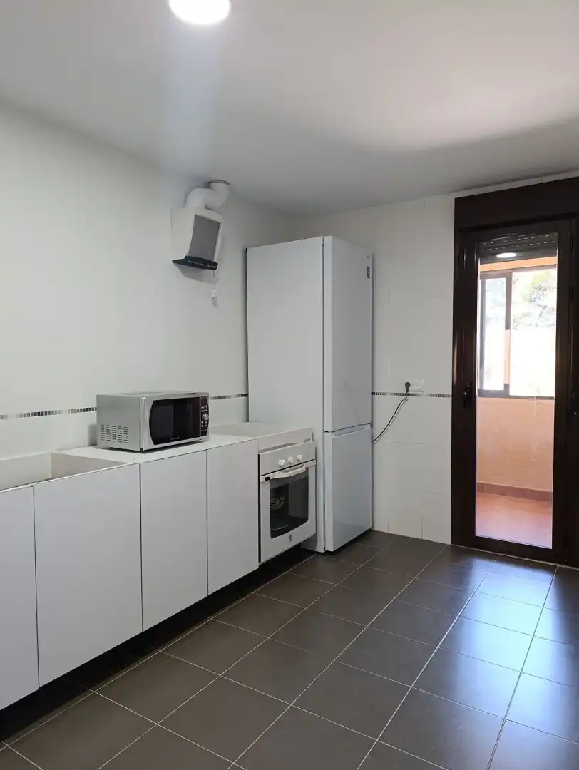 Cuina de Dúplex en venda en Pozuelo de Calatrava amb Calefacció, Terrassa i Traster
