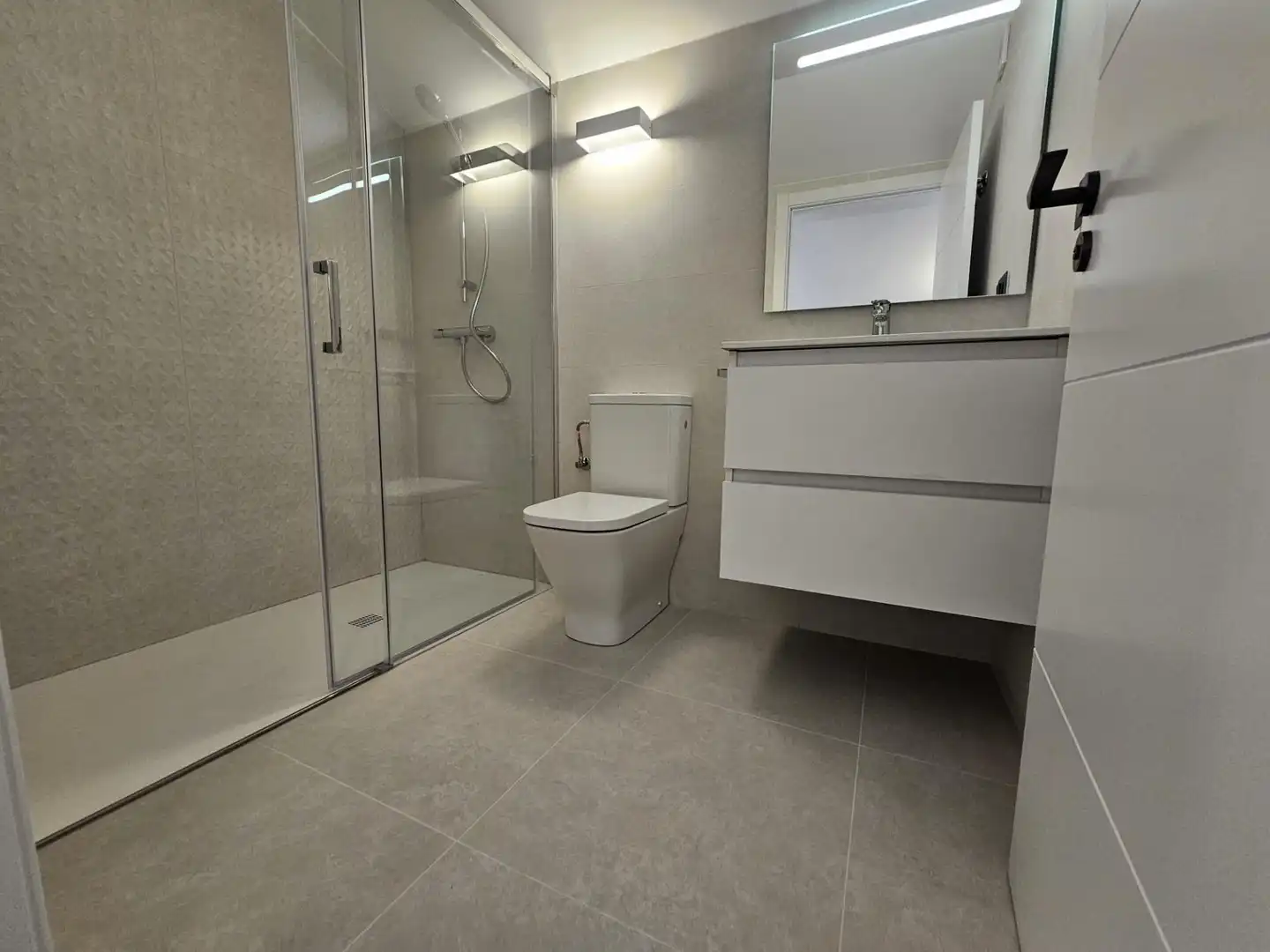 Baño de Piso en venta en Sant Celoni con Calefacción, Parquet y Terraza