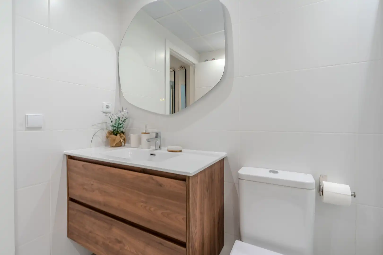 Apartment with pool to rent in Nueva Andalucía, imagen 12