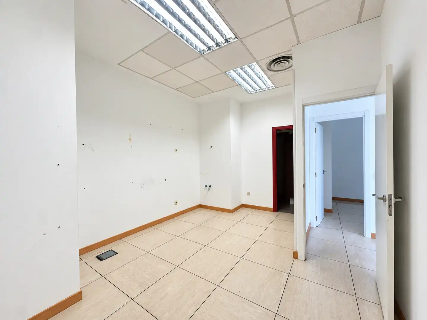 Oficina amb ascensor de lloguer a Calle Copenhague 12, imagen 12