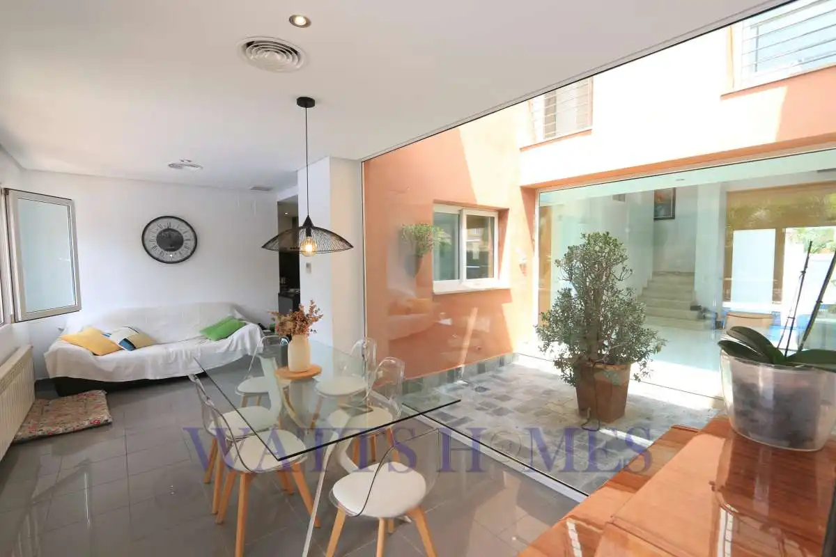 Vista exterior de Casa o chalet en venta en L'Eliana