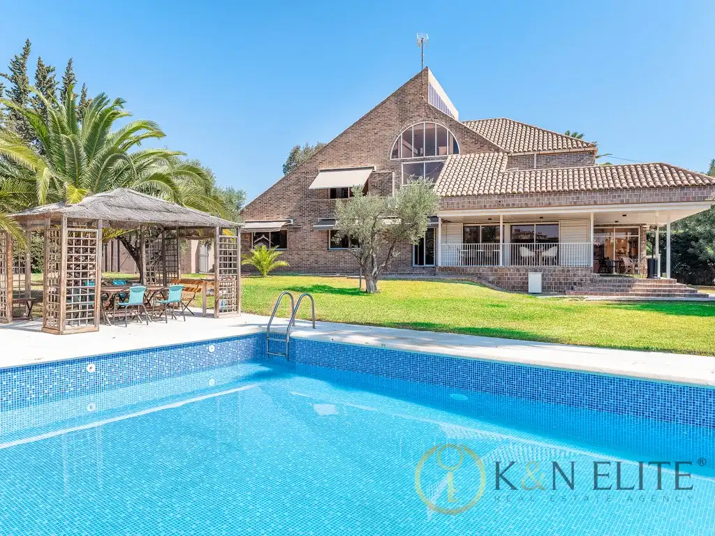 Piscina de Casa o xalet en venda en Sant Joan d'Alacant amb Aire condicionat, Jardí privat i Terrassa
