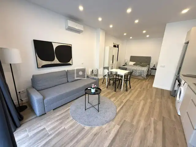 Schlafzimmer von Loft zum Verkauf in Madrid mit Klimaanlage, Heizung und Privatgarten