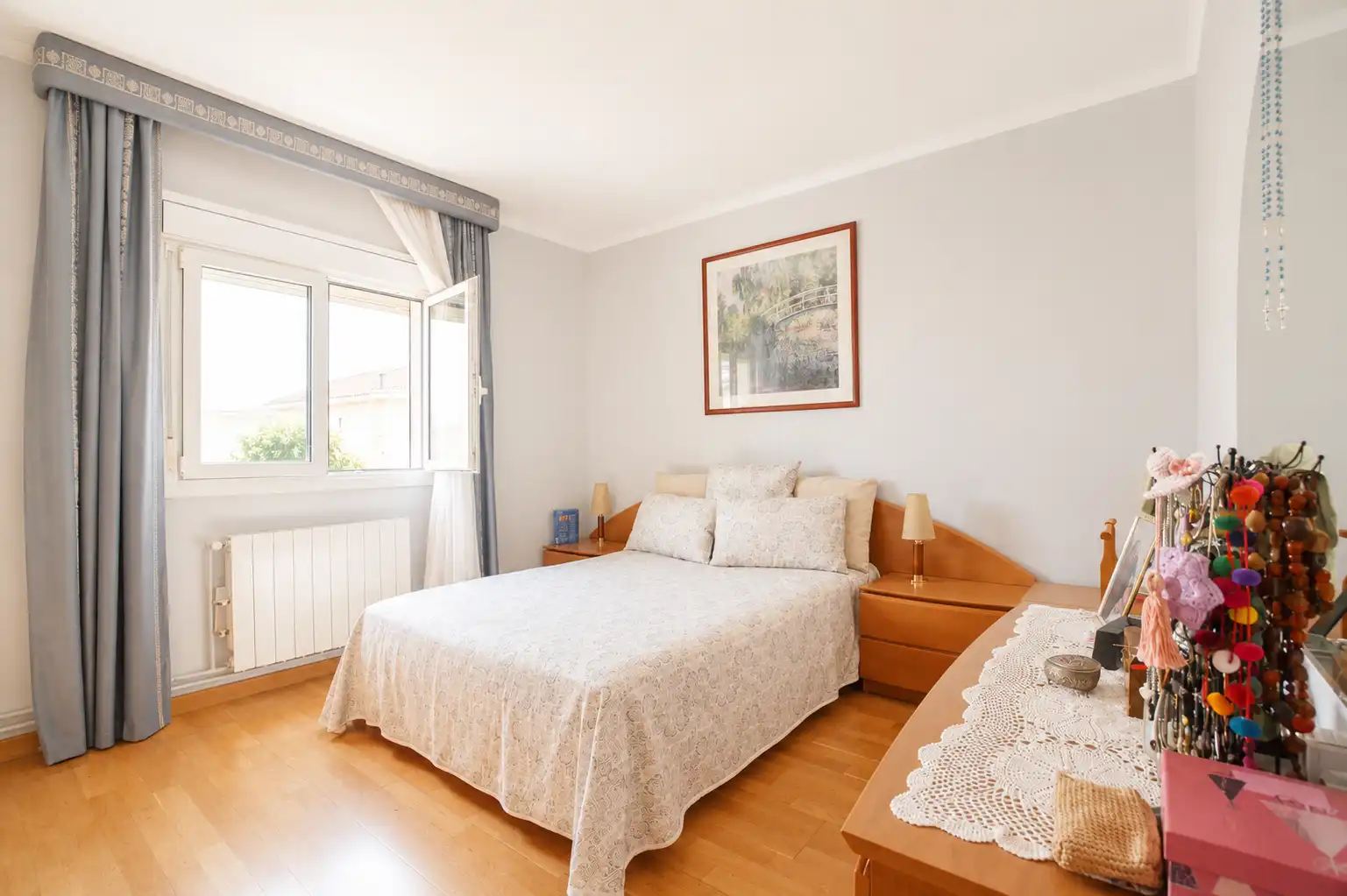 Habitación de Ático en venta en Santa Coloma de Gramenet con Aire acondicionado, Calefacción y Terraza