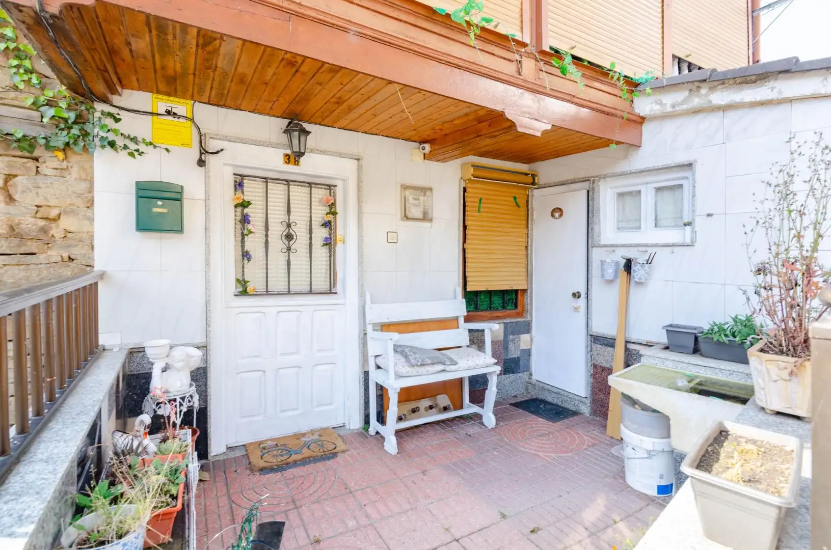 Vista exterior de Casa o chalet en venta en Mieres (Asturias) con Calefacción, Terraza y Amueblado