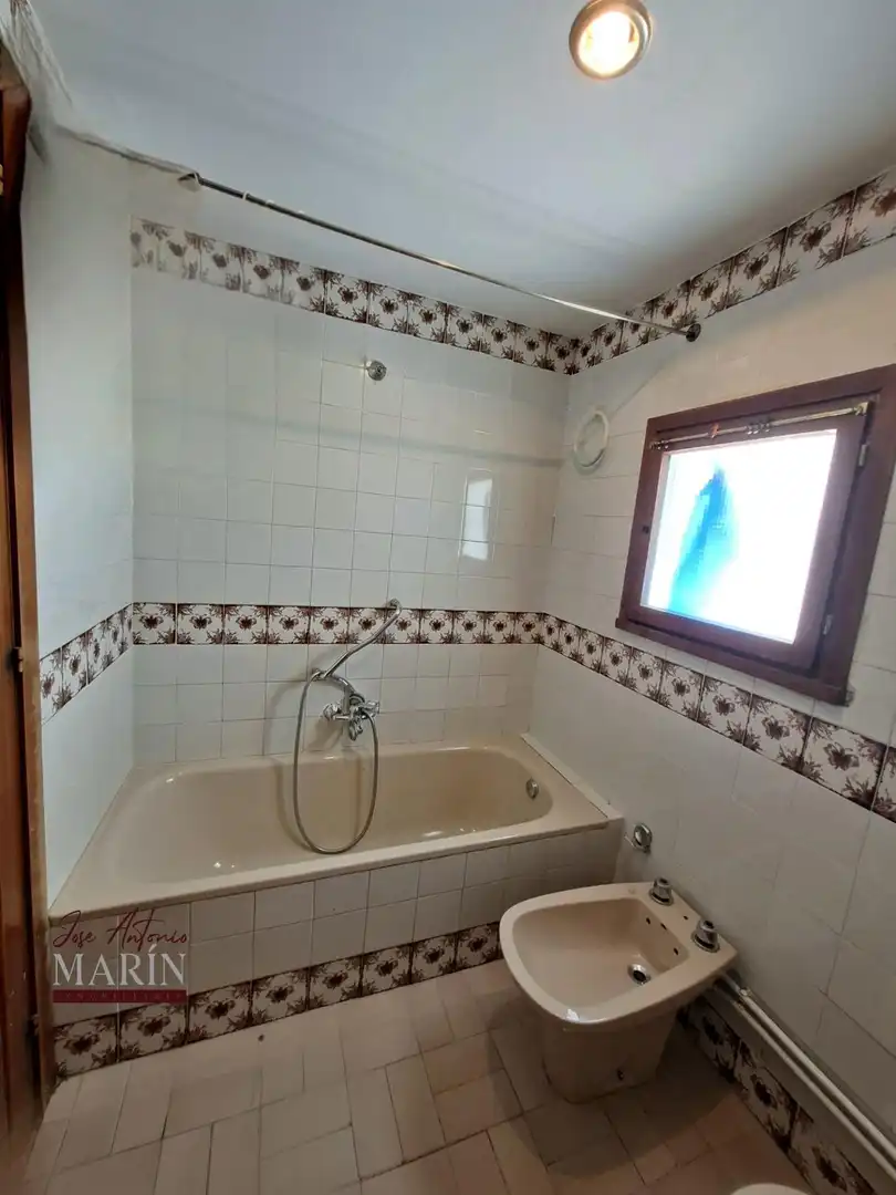 Bathroom of Flat for sale in Badajoz  with Air Conditioner, Heating and Terrace