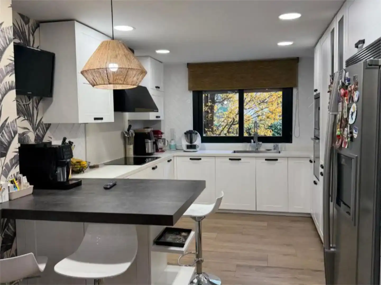 Cocina de Piso en venta en Boadilla del Monte con Aire acondicionado, Jardín privado y Piscina