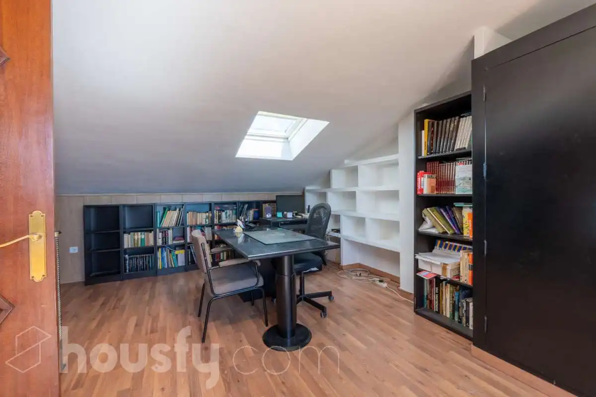 Houses for sale in Vilanova i la Geltrú  with Air Conditioner, Heating and Private garden