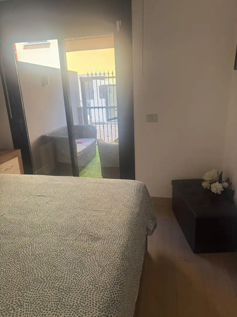 Dormitori de Apartament en venda en Adeje amb Moblat i Piscina comunitària