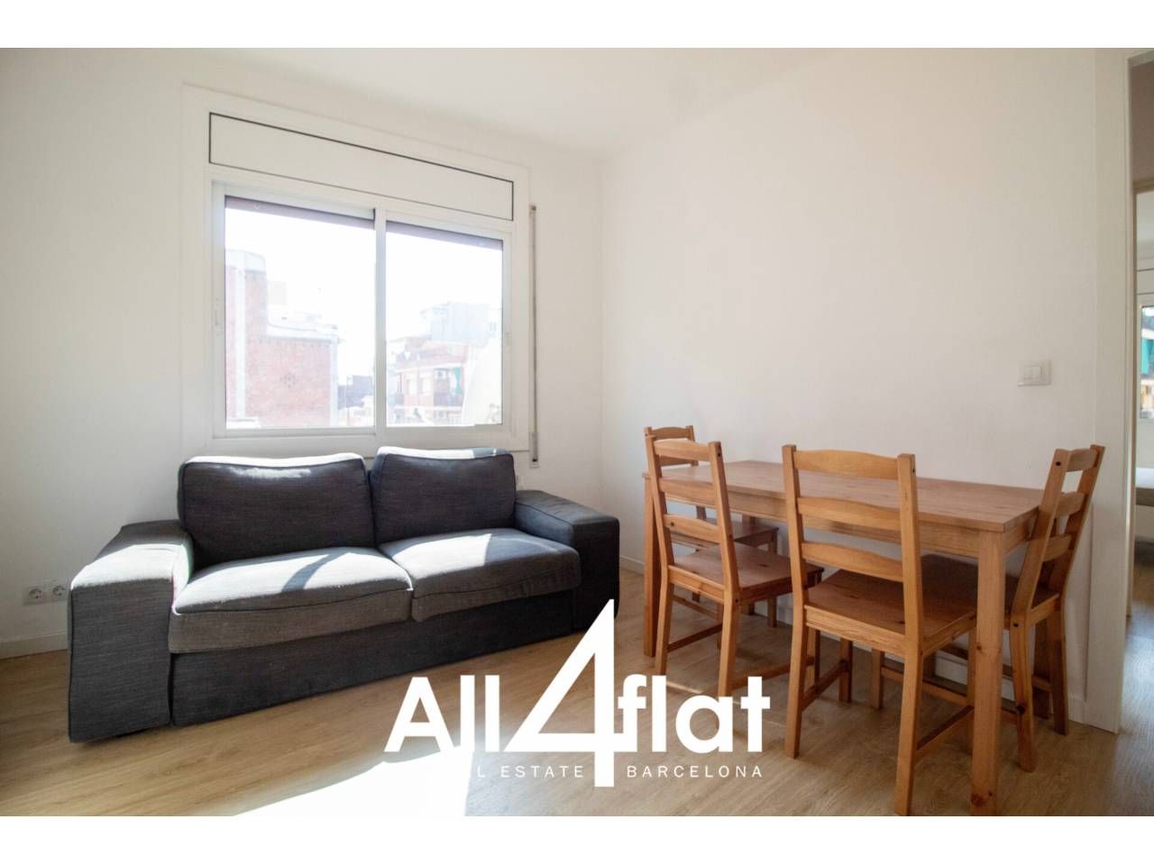 Bedroom of Flat to rent in L'Hospitalet de Llobregat  with Furnished and Alarm