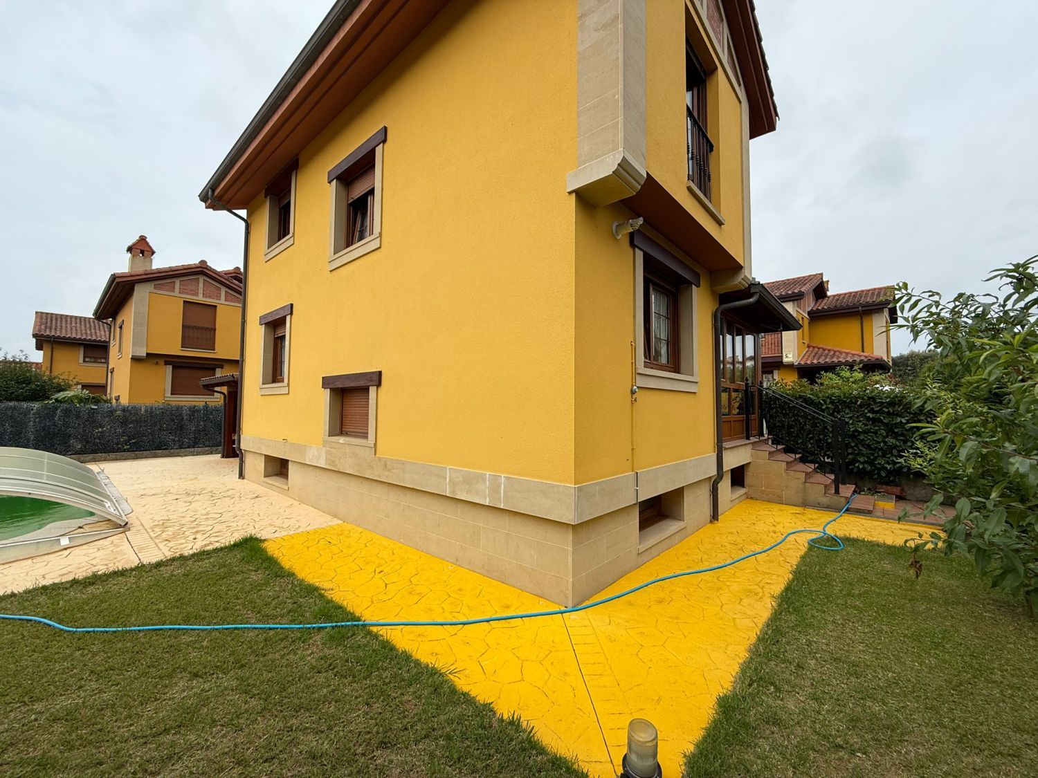 Exterior view of House or chalet for sale in Arnuero  with Heating, Private garden and Terrace