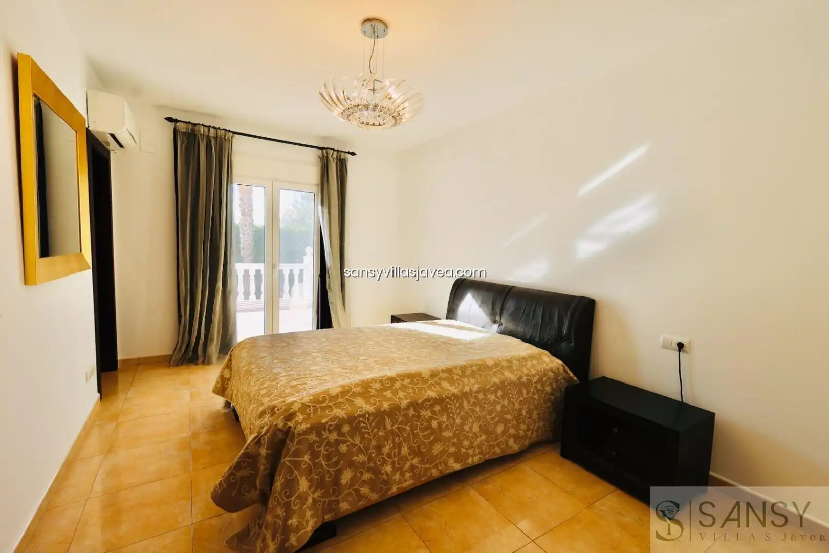 Bedroom of Houses for sale in Jávea / Xàbia  with Air Conditioner and Storage room