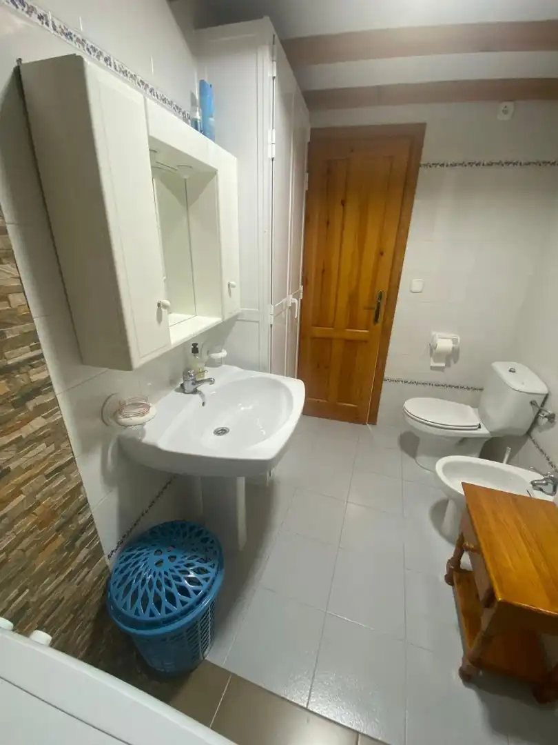 Bathroom of Apartments for rent in Guardamar del Segura  with Swimming Pool, Furnished and Washing machine