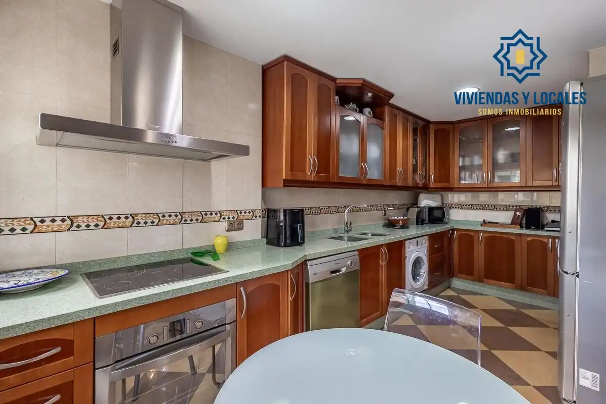 Piso con ascensor en venta en Calle ARQUITECTO JIMENEZ LACAL, imagen 11