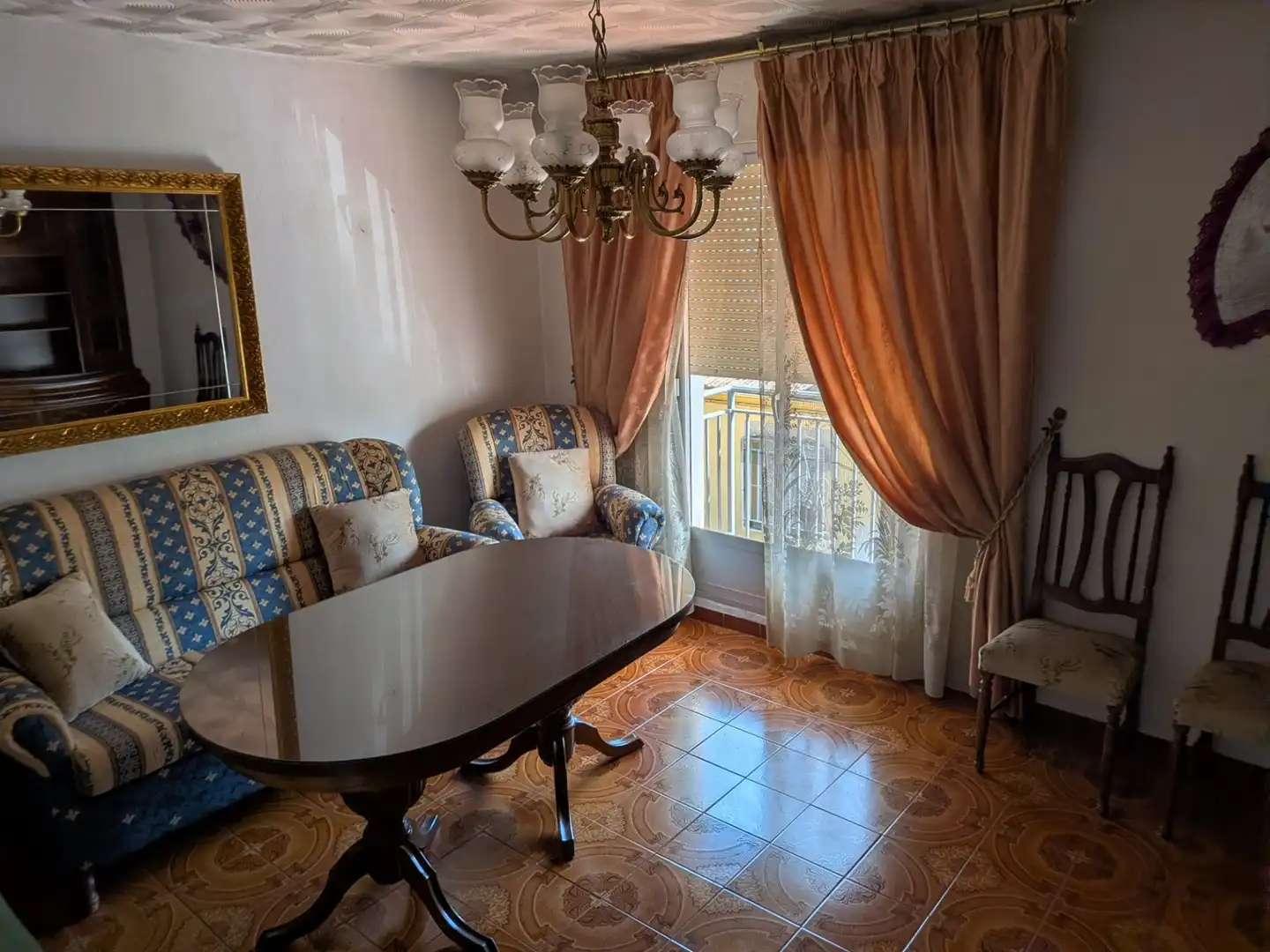Dining room of Flat for share in Alhendín