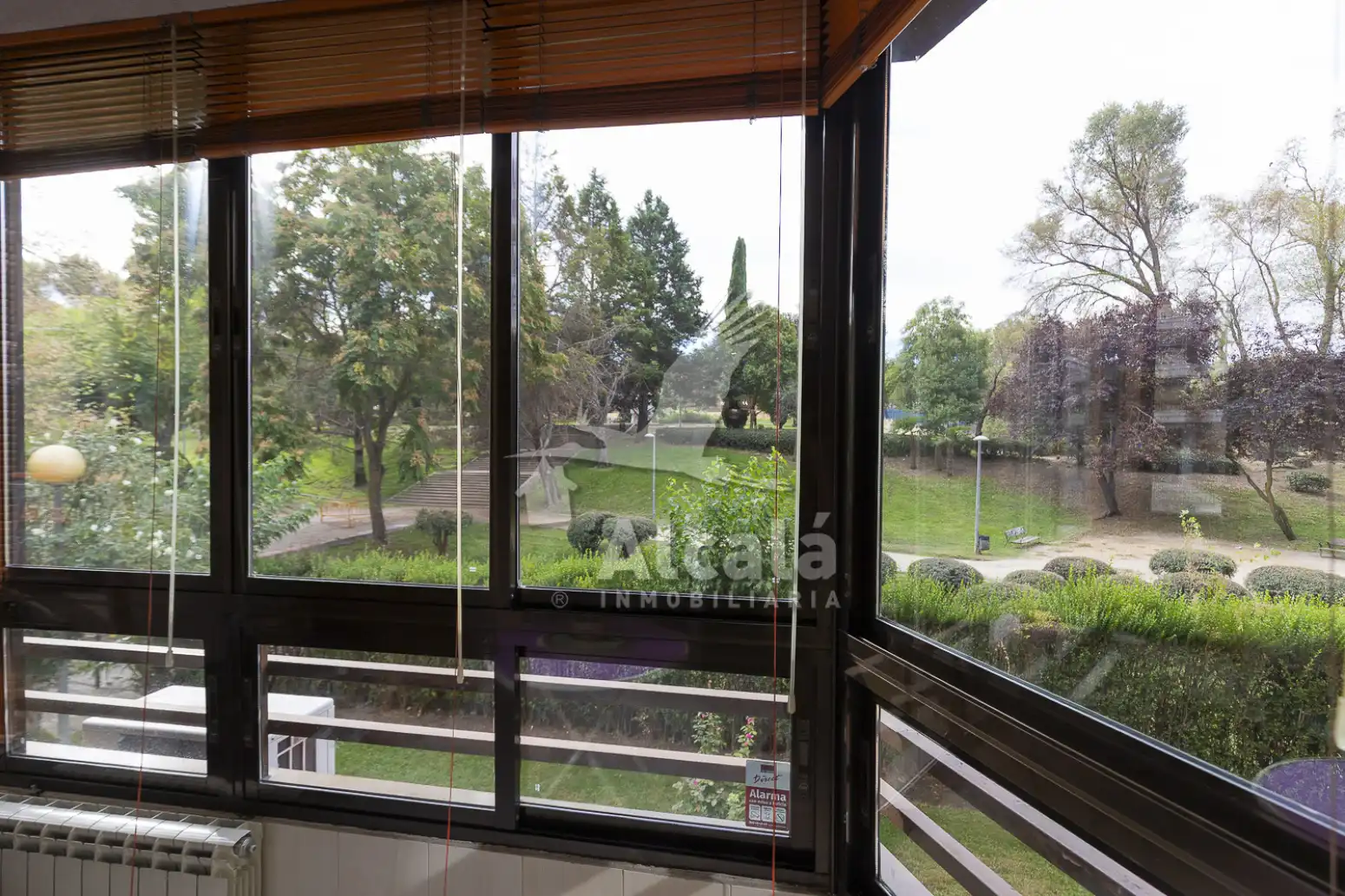 Jardín de Piso en venta en Coslada con Aire acondicionado, Calefacción y Jardín privado