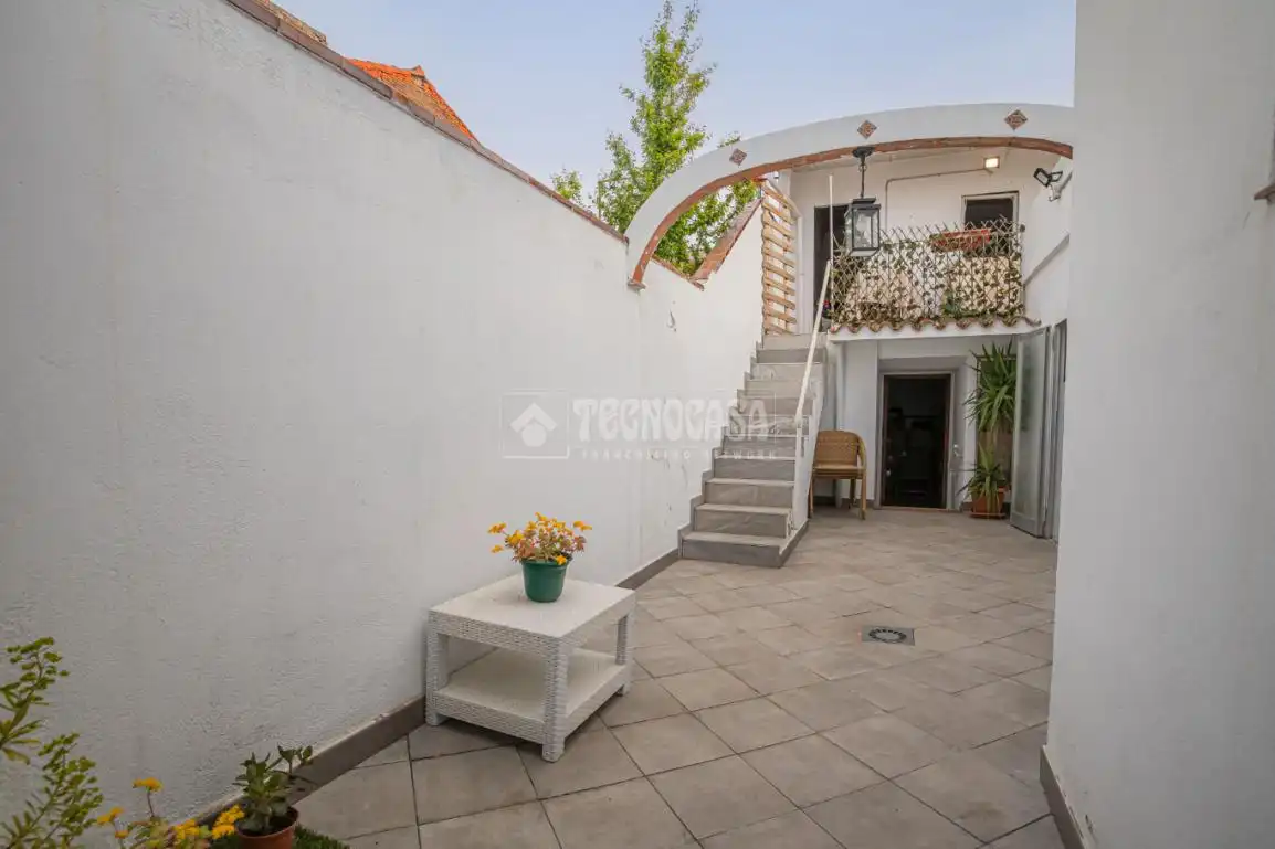Casa adosada en venda a Hostafrancs
