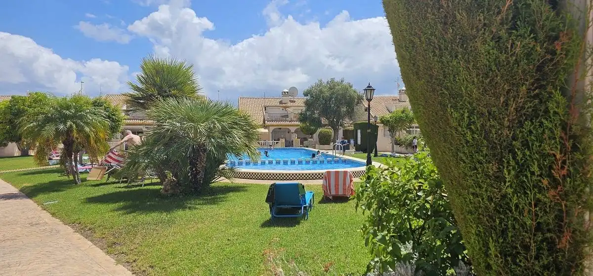 Jardí de Casa o xalet en venda en Orihuela amb Aire condicionat, Calefacció i Terrassa