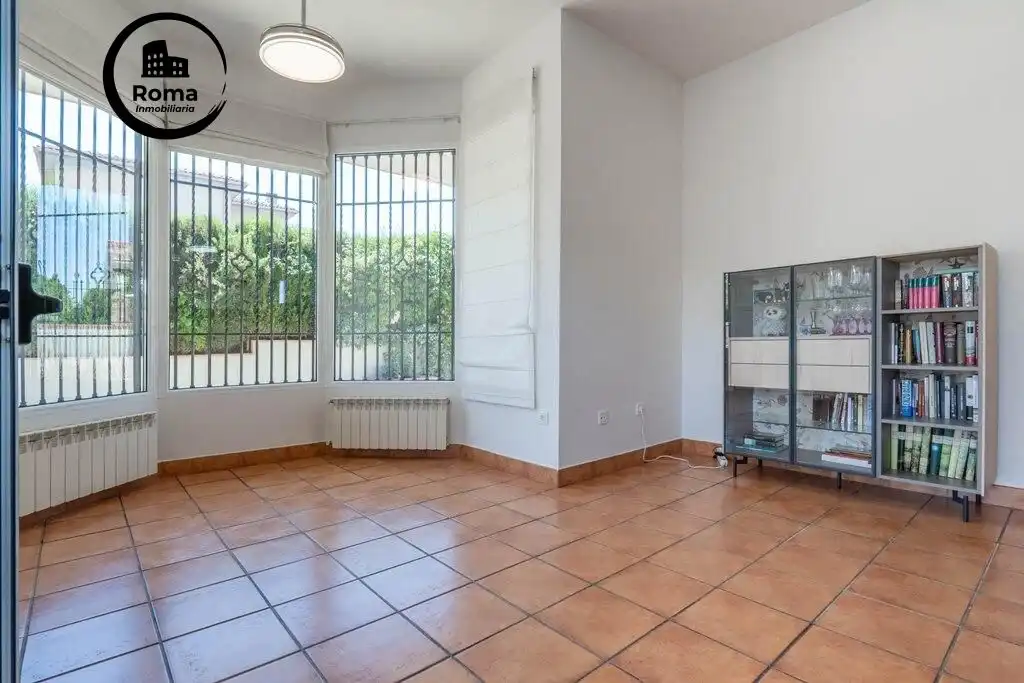 Villa zum Verkauf in Calle Calle Reina Sofía 31, imagen 3