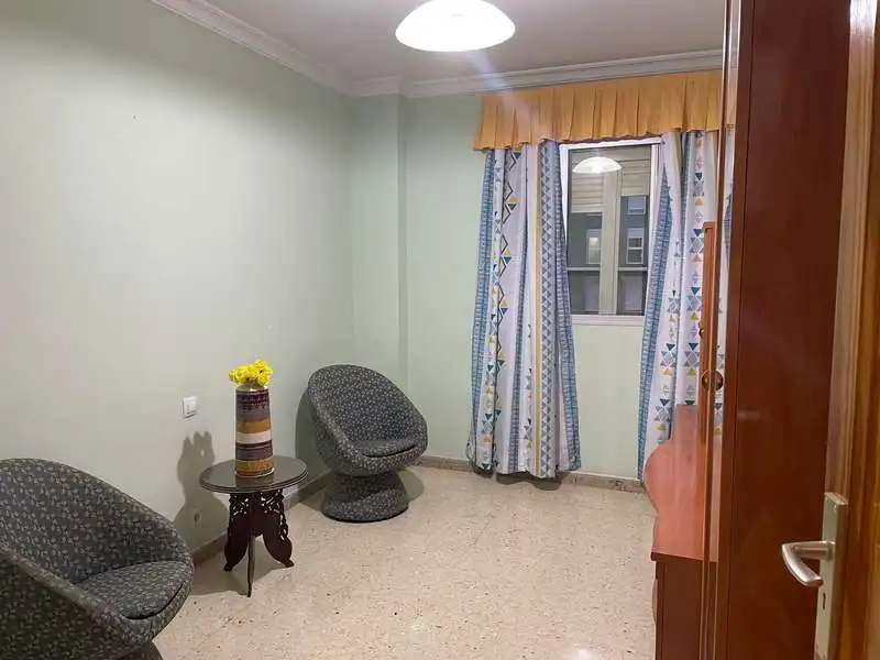 Habitación de Piso de alquiler en Telde con Terraza y Amueblado