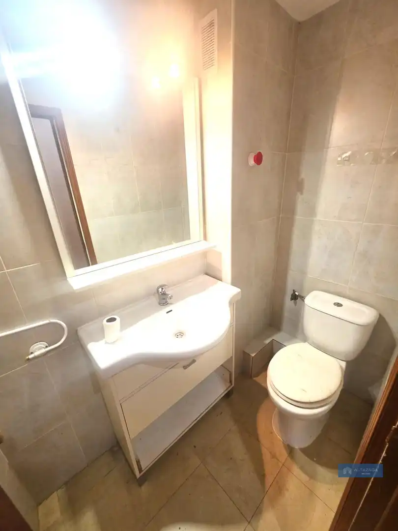 Badezimmer von Wohnung zum Verkauf in San Sebastián de los Reyes mit Klimaanlage, Terrasse und Alarm
