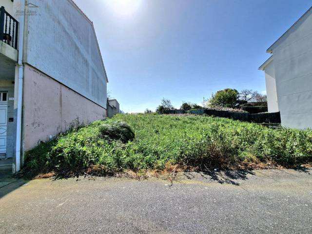 Terreno residencial en Venta en  LEDICIA en Oleiros pueblo
