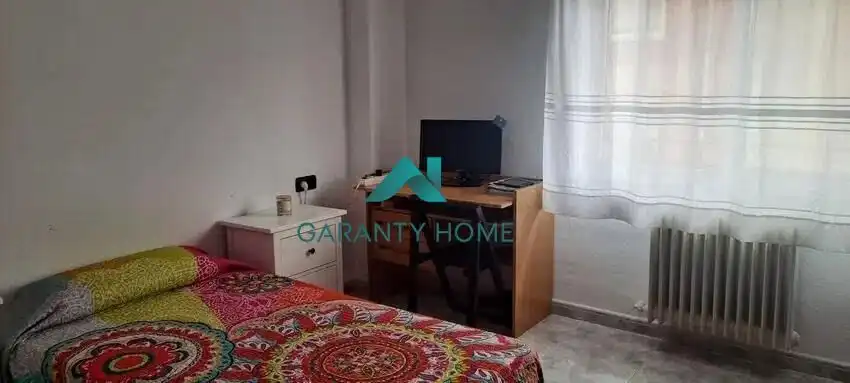 Flat with balcony to rent in San Bernardo - Carmelitas - Campus, imagen 11