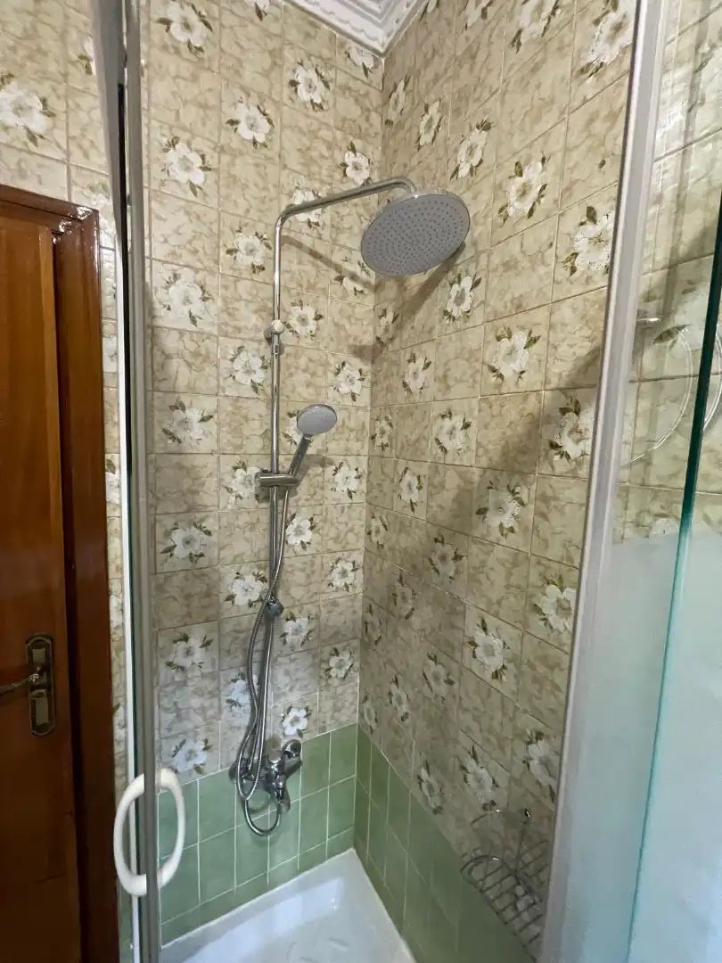 Baño de Piso de alquiler en Guadalajara con Calefacción, Parquet y Terraza
