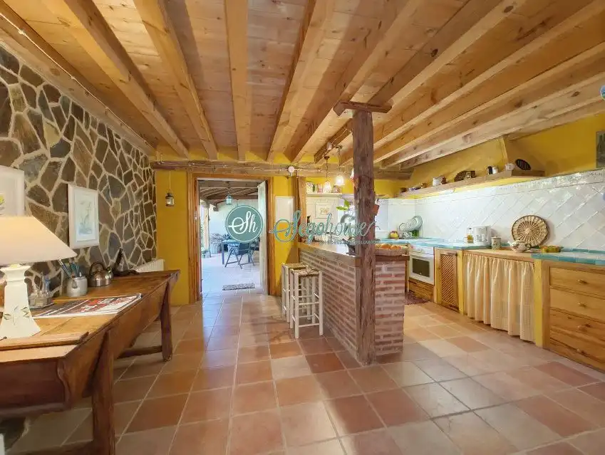 Cocina de Casa o chalet en venta en Escobar de Polendos con Calefacción y Trastero