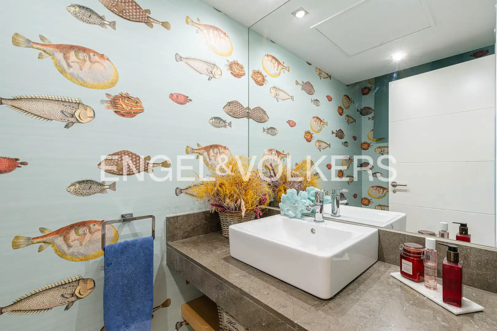 Baño de Casa adosada en venta en Pozuelo de Alarcón con Aire acondicionado, Calefacción y Jardín privado
