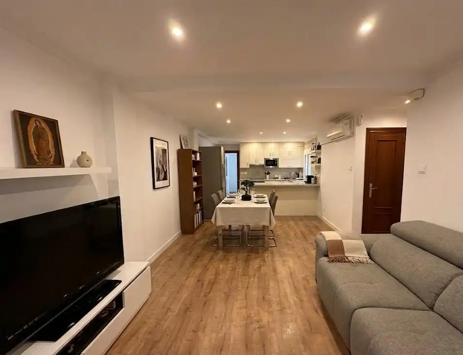 Piso en venta en Las Trescientas - San Francisco - Ciudad Vergel, imagen 2