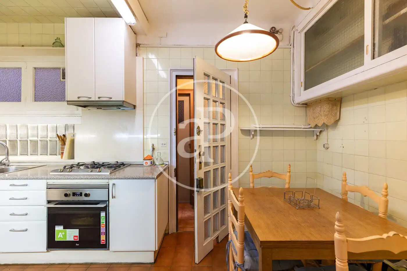 Cuina de Pis en venda en Barcelona amb Aire condicionat, Calefacció i Terrassa