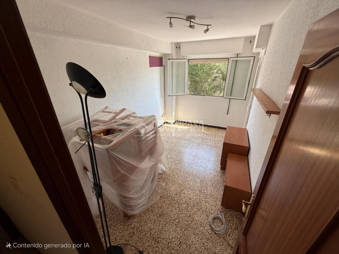 Habitación de Piso en venta en  Zaragoza Capital con Calefacción, Terraza y Balcón