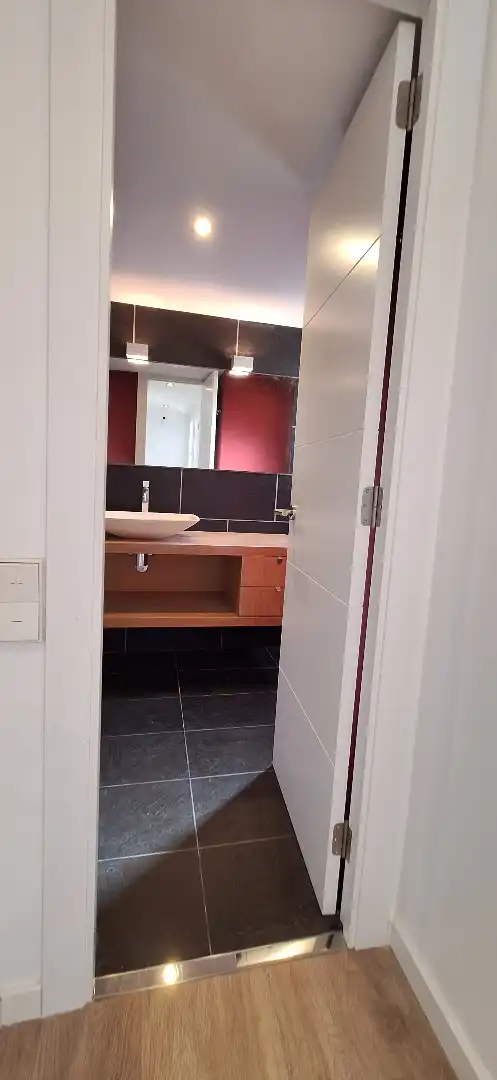 Baño de Piso en venta en Montgat con Calefacción, Parquet y Horno