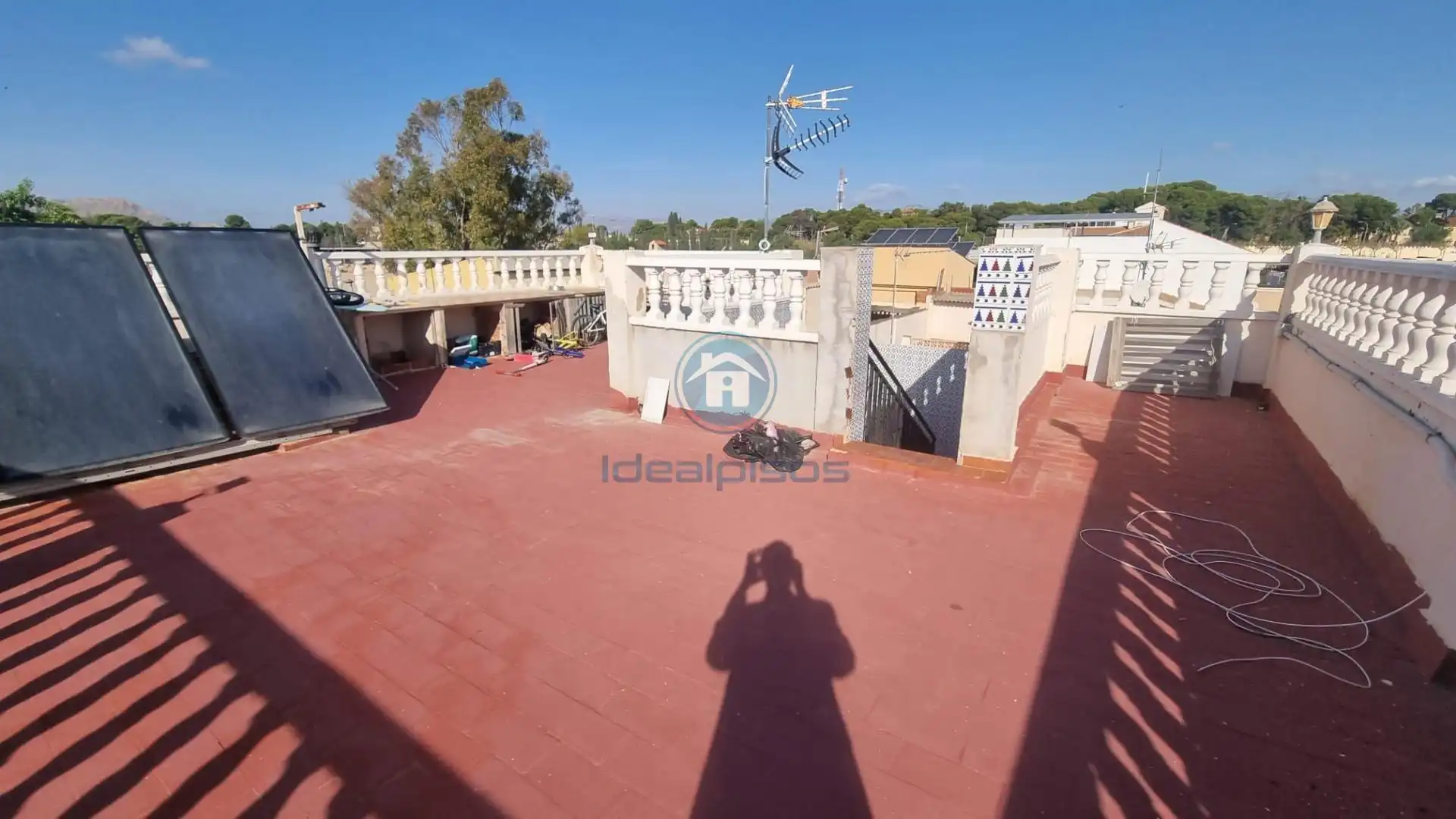Terrassa de Casa o xalet en venda en Alicante / Alacant amb Aire condicionat, Jardí privat i Terrassa
