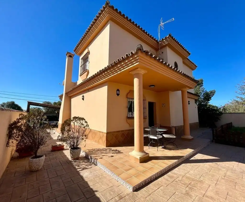 Vista exterior de Casa o chalet en venta en Chiclana de la Frontera con Jardín privado, Terraza y Trastero