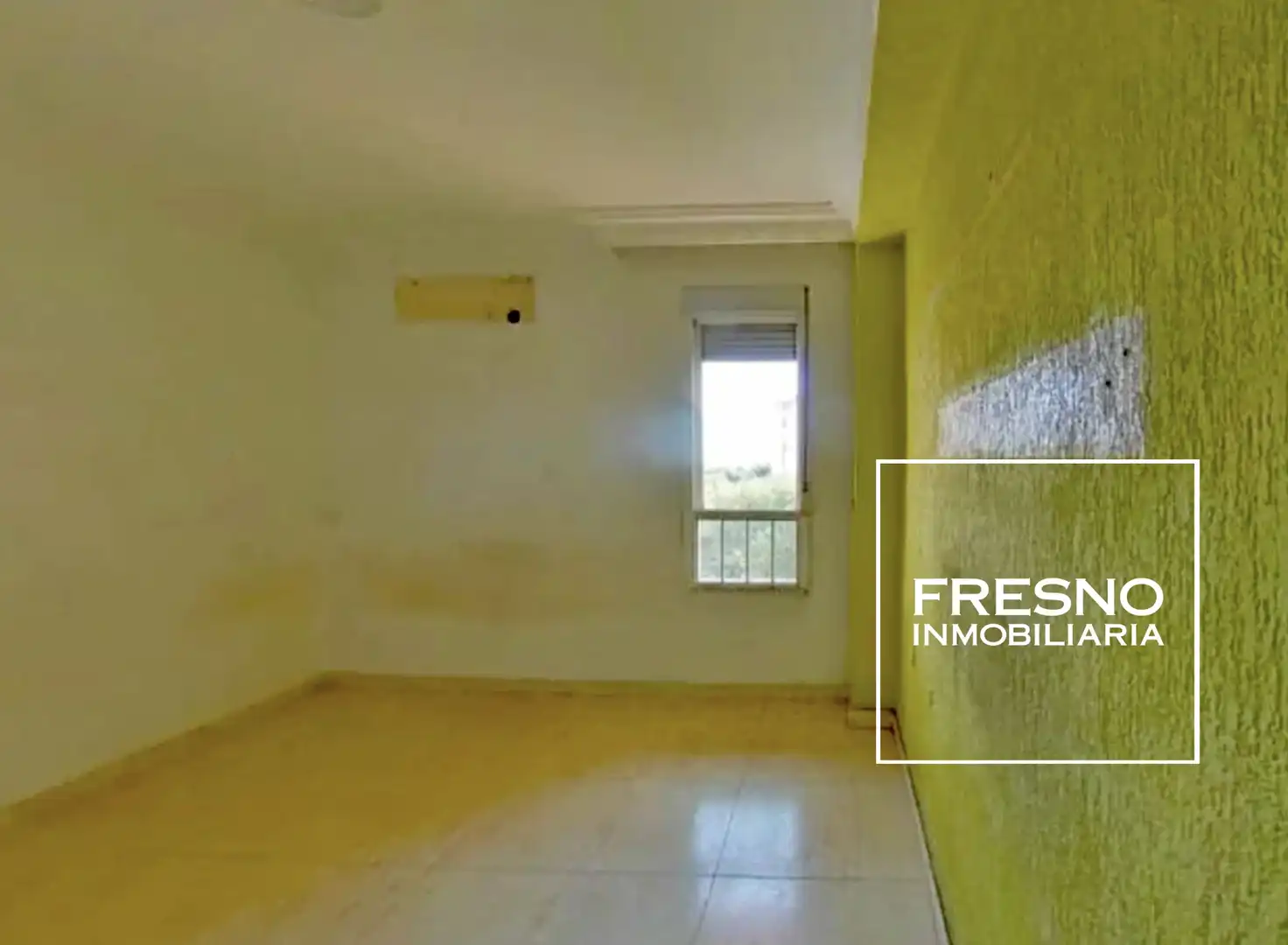 Habitación de Dúplex en venta en Huelva