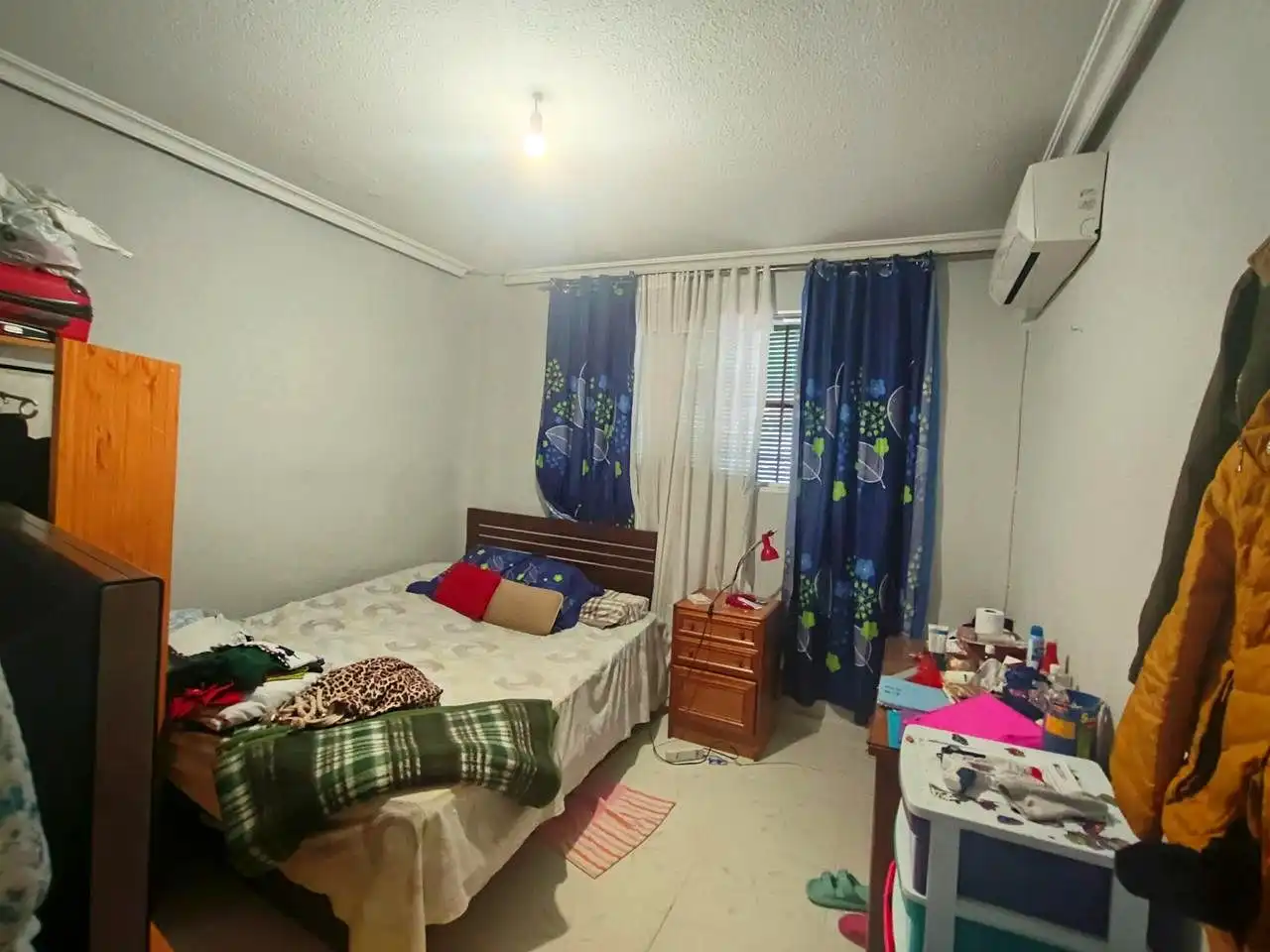 Bedroom of Flat for sale in Madrid  with Air Conditioner, Heating and Furnished
