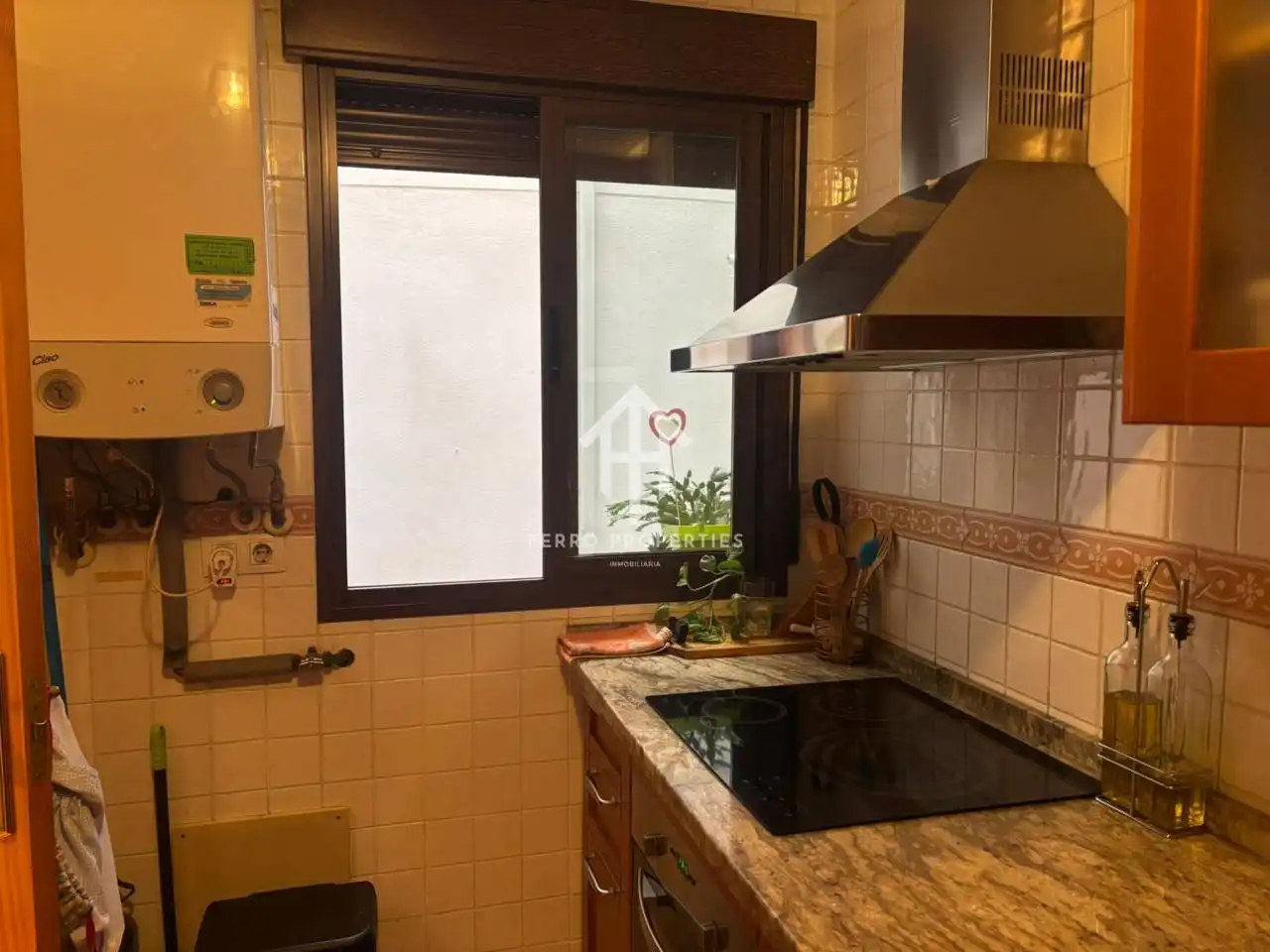 Kitchen of Flat for sale in Atarfe  with Air Conditioner, Heating and Storage room