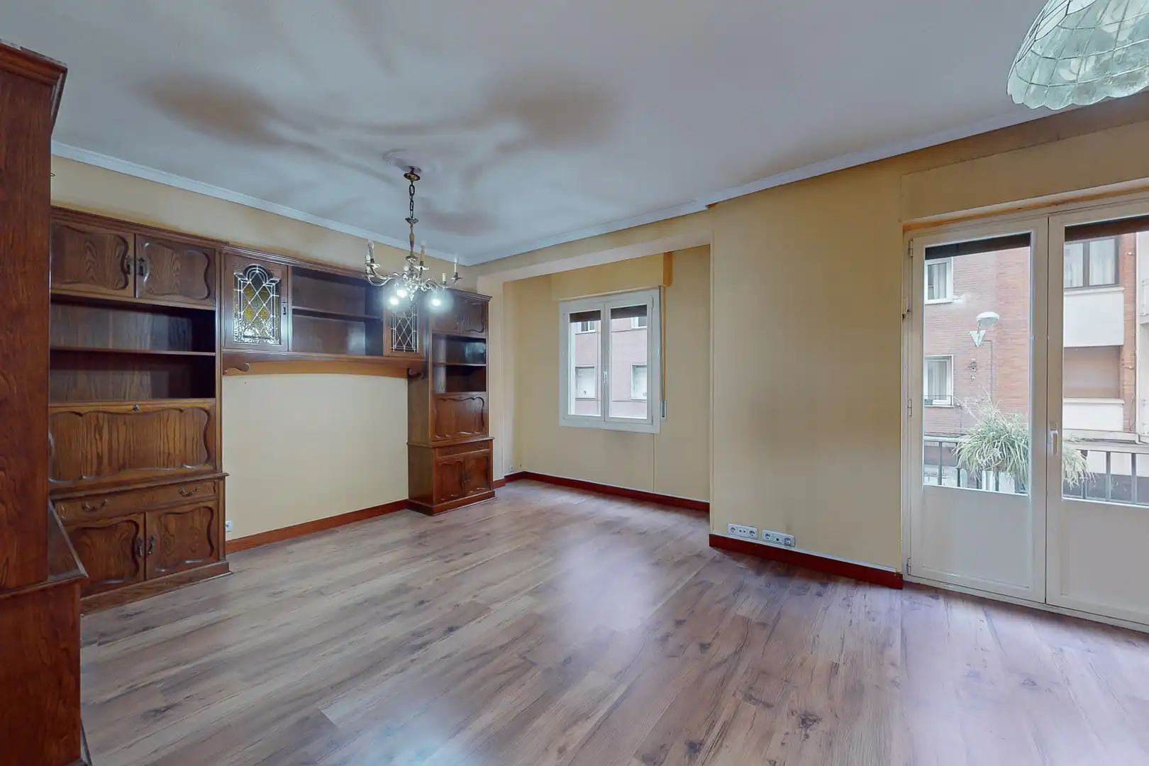 Sala de estar de Piso en venta en  Pamplona / Iruña con Calefacción y Balcón