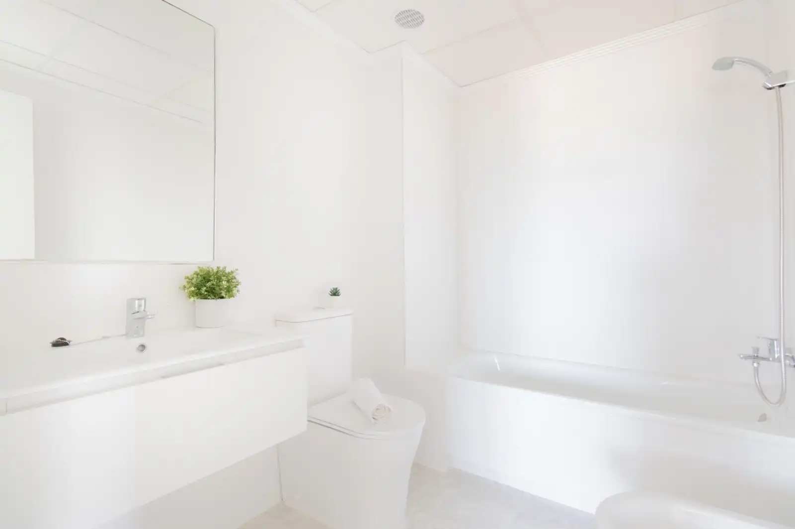 Bathroom of Flat for rent in Algorfa  with Furnished